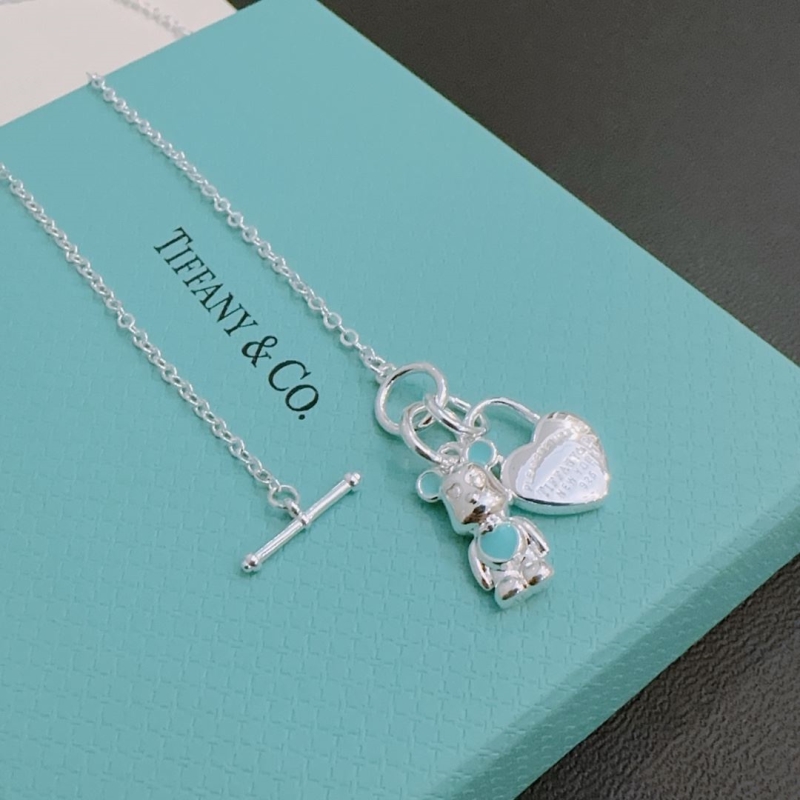 T*f*ny necklaces